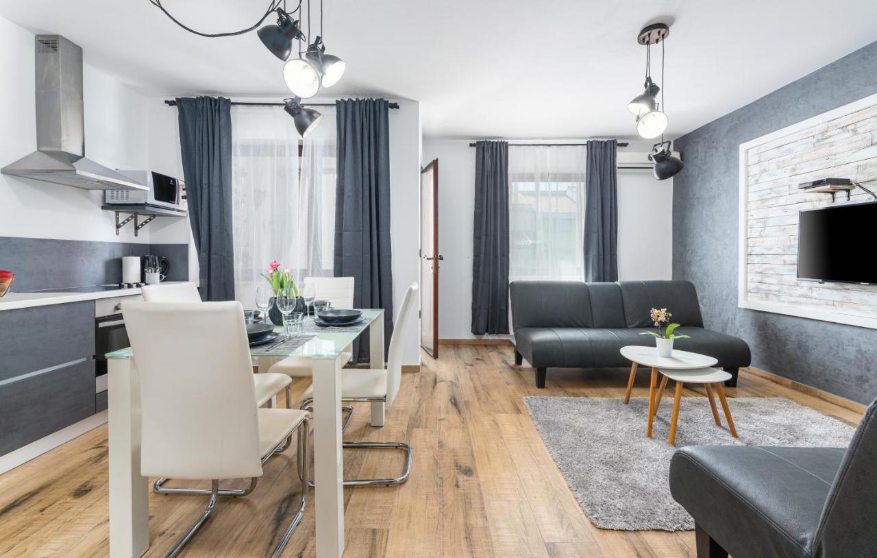Apartments Ariana Umag Luaran gambar